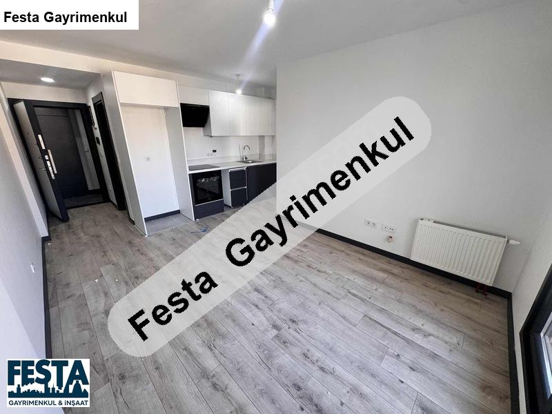 festa'da mari vadi evleri 2+1 metrobüs 5dk balkonlu asansörlü