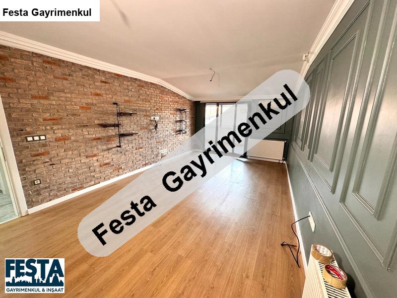 festa'dan metrobüs3dk 3+1 ayrımutfak teras bakımlı 130m2 kiralık