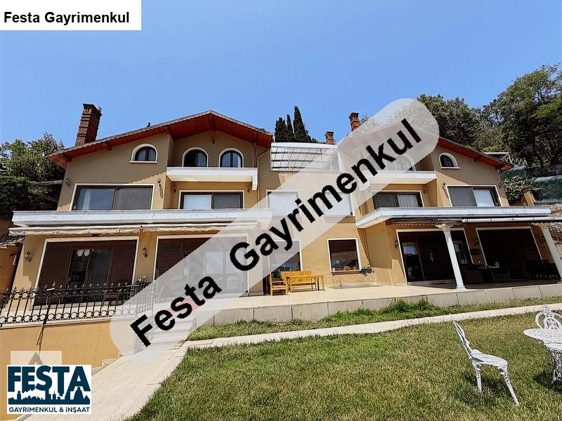 sariyer b&uuml;y&uuml;kdere sahi̇lde muhteşem manzarali l&uuml;ks vi̇lla