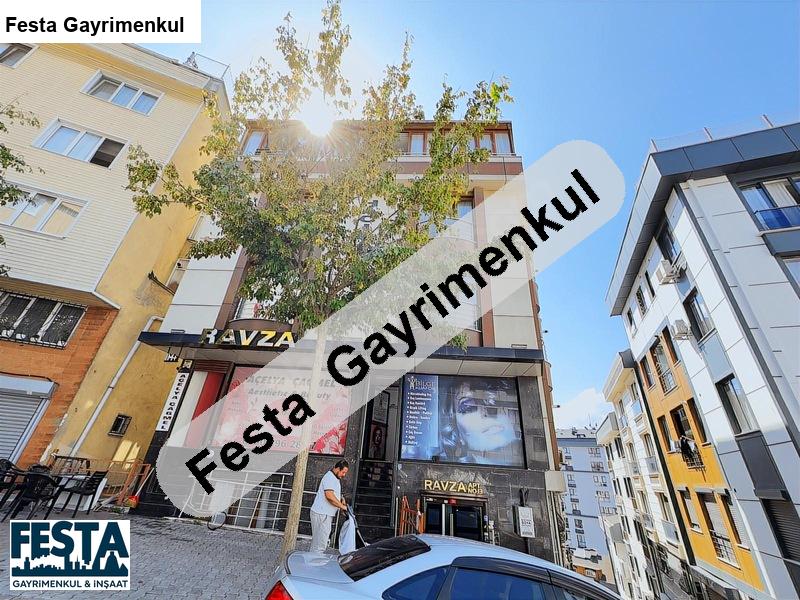 merkezi lokasyonda köşe cepheli 100 m² y.giriş satılık dükkan